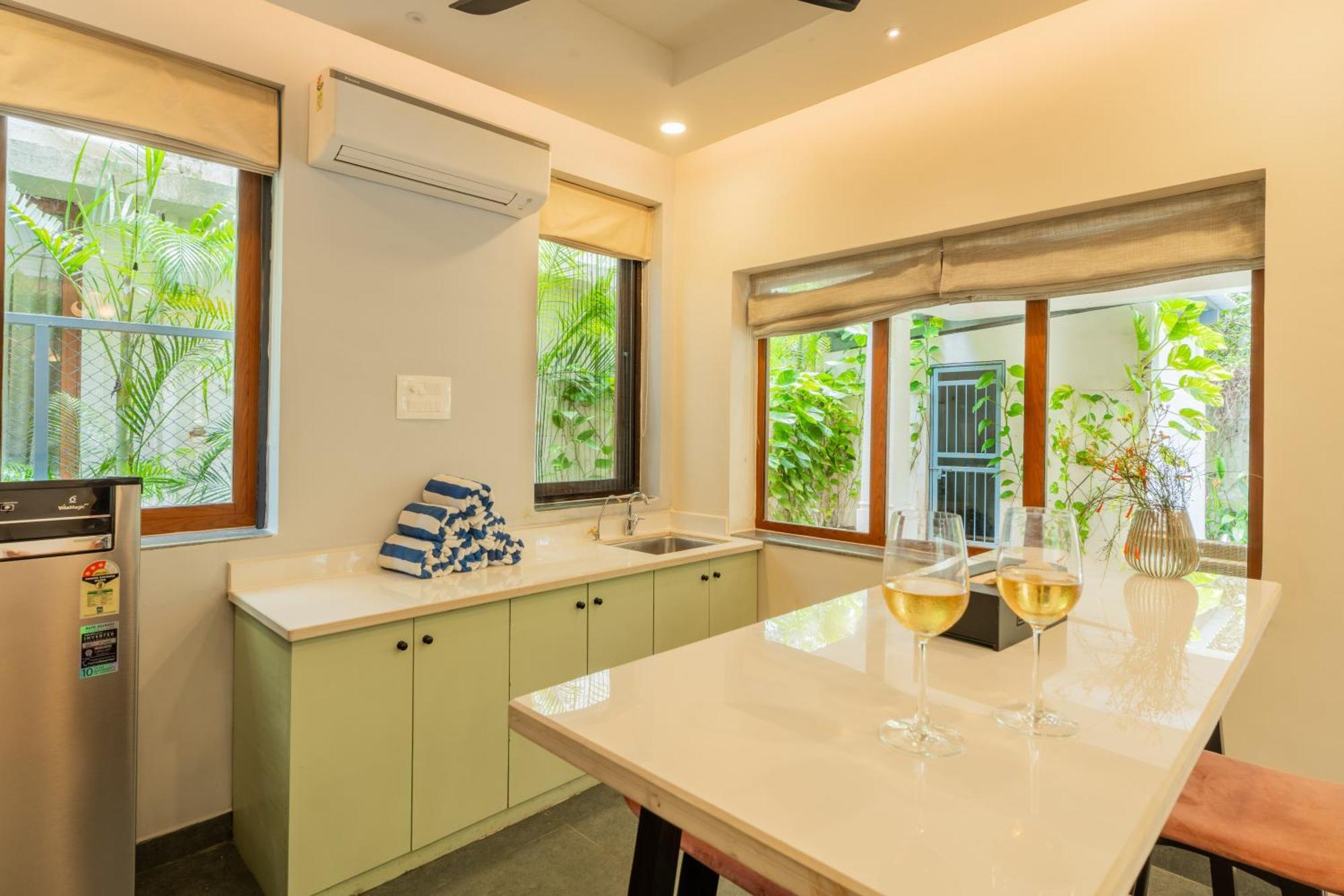 Elivaas 3 Bhk Pvt Pool & Bar - Villa Valerie Oxel Kültér fotó